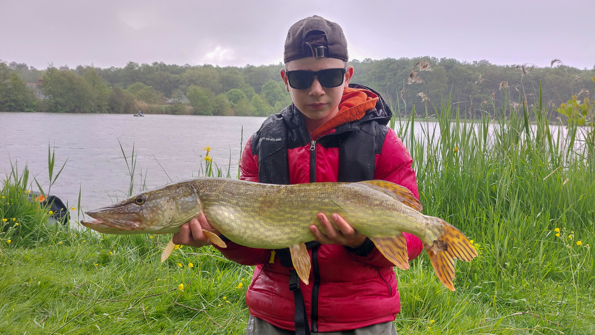 Initiation à la pêche des carnassiers aux leurres.